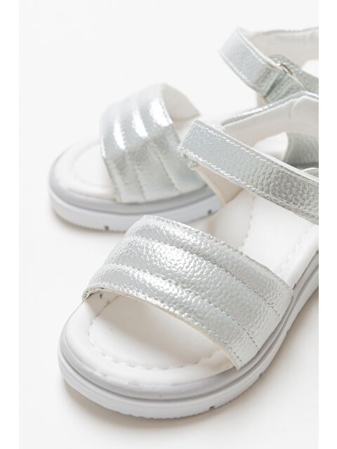 Mnpc Kız Çocuk Gümüş Ortopedik Destekli Çocuk Sandalet - S000064227-18105