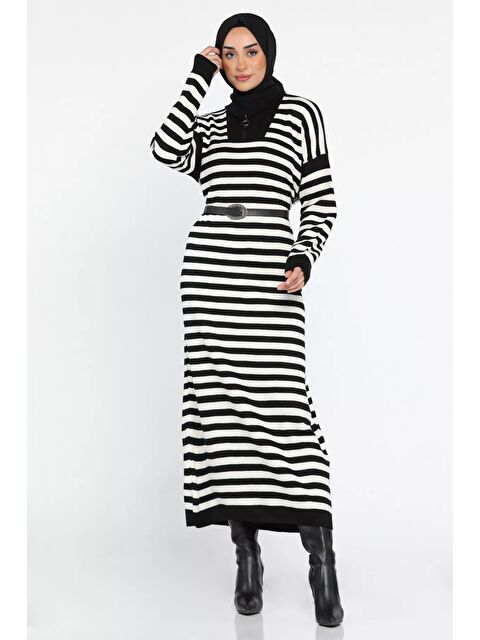 Julude Kadın Tesettür Çizgili Yarım Fermuarlı Triko Elbise - S000300133-5300