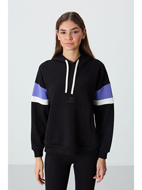 Tommylife Siyah Kompakt Pamuklu Kalın Pürüzsüz Dokulu Kapüşonlu Oversize Fit Kadın Sweatshirt   97290 - S000332331-19351