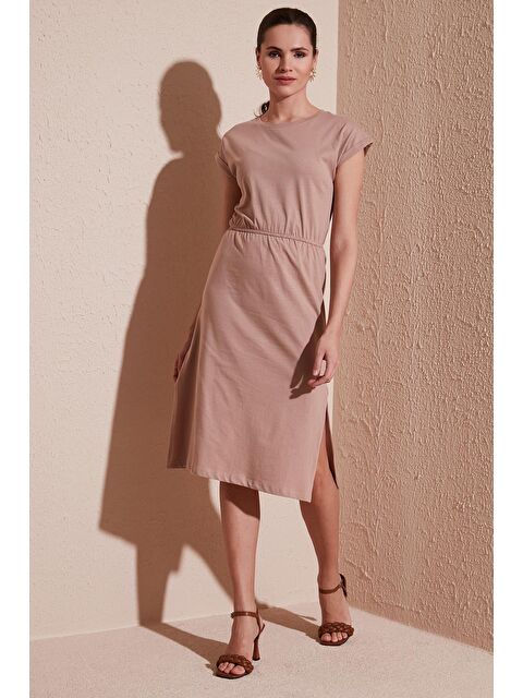 Lela Pamuklu Kısa Kollu Çift Yırtmaçlı Midi Elbise 5864205 - S000001178-19413