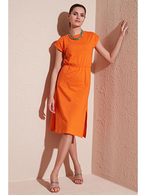 Lela Pamuklu Kısa Kollu Çift Yırtmaçlı Midi Elbise 5864205 - S000001178-20013