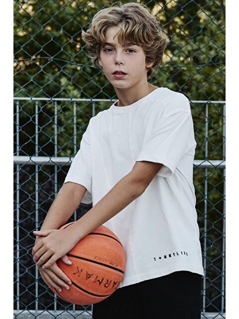 Tommylife Ekru Pamuklu Yumuşak Dokulu Oversize Basic Erkek Çocuk T-Shirt - 11297 - S000387241-19965