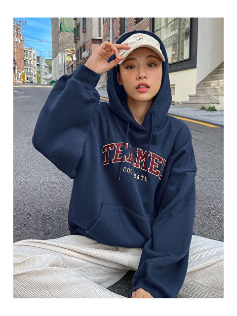 Trendseninle Kadın Lacivert Teamed Baskılı Kapüşonlu Sweatshirt - S000106718-21164