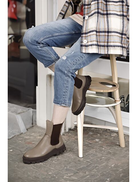 GÖNDERİ(R) VİZON  Hakiki Deri Yuvarlak Burun Kadın Günlük Chelsea Bot 52411 - S000069146-26429