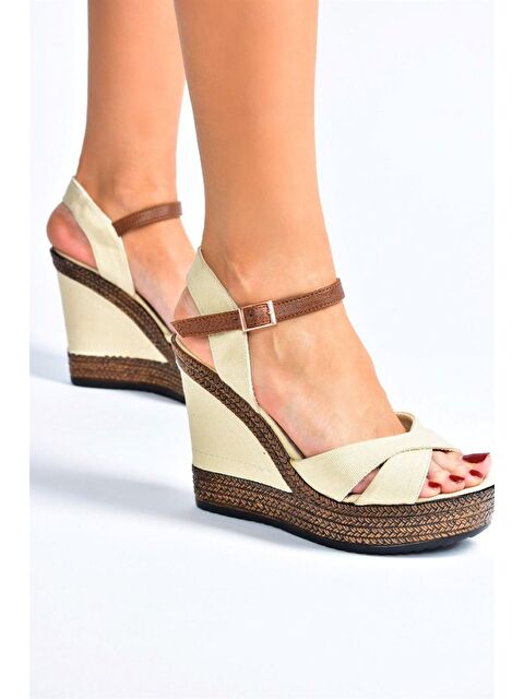 Fox Shoes 9674070905 Bej Dolgu Taban Kadın Ayakkabı - S000051702-19928