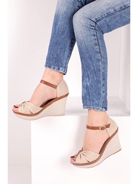 Fox Shoes 9674040505 Bej Dolgu Taban Kadın Ayakkabı - S000051705-19928