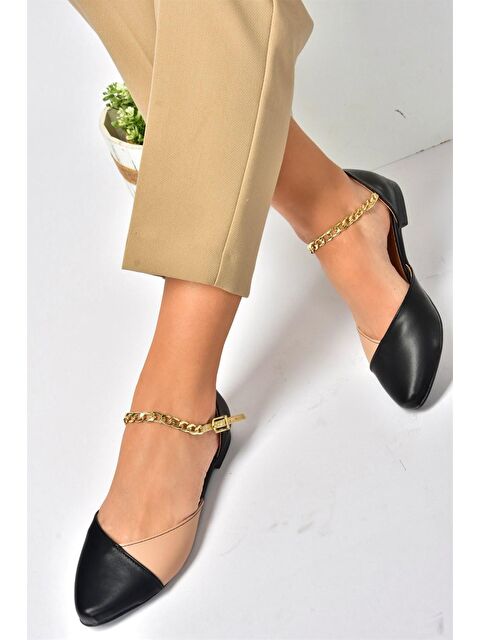 Fox Shoes Siyah/Ten Zincir Detaylı Kadın Babet P726054509 - S000031784-19351