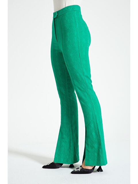 Mizalle Yırtmaçlı Jakarlı Yeşil Pantolon - S000049840-18194