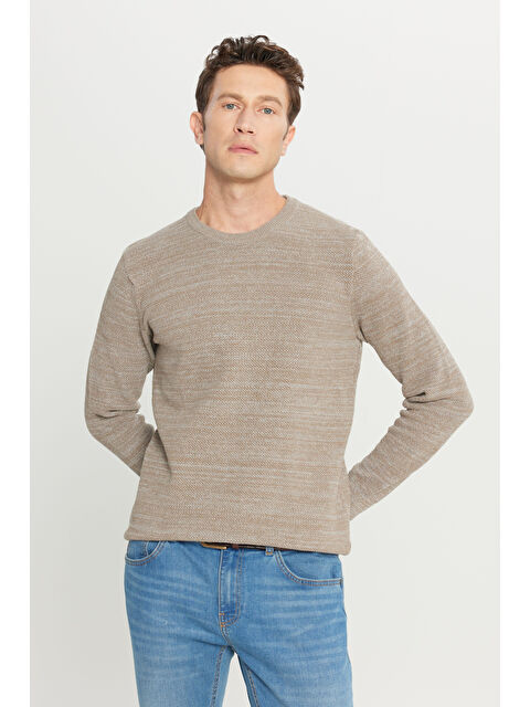 AC&Co / Altınyıldız Classics Erkek Bronz-Gri Recycle Standart Fit Bisiklet Yaka Düz Triko Kazak - S000394284-20077