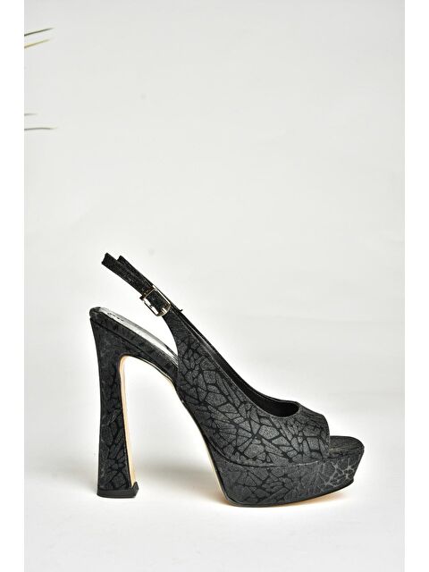 Fox Shoes U2464830 Siyah Kadın Topuklu Ayakkabı - S000369021-19351
