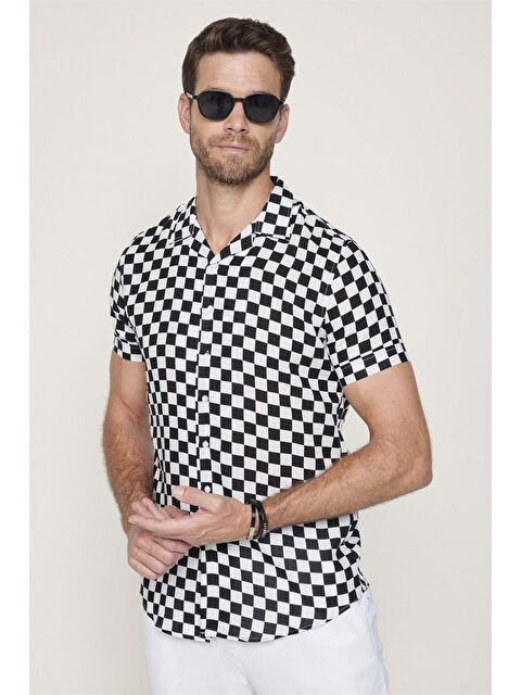 TUDORS Slim Fit Dar Kesim Apaj Yaka Viskon Kısa Kol Erkek Spor Gömlek