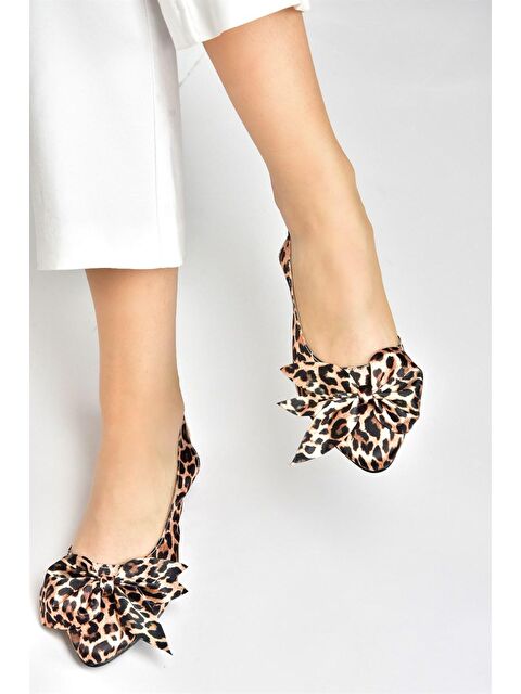 Fox Shoes Leopar Saten Kumaş Kadın Babet H726809004