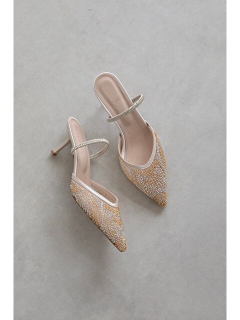 Straswans Marsha Kadın Taş Detay Topuklu Ayakkabı Altın