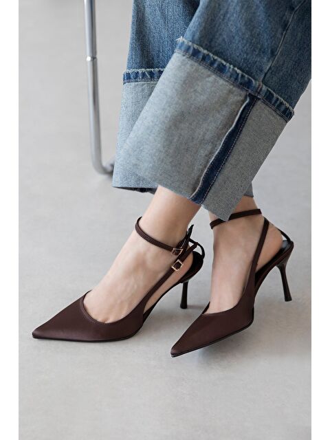 Straswans Mila Kadın Topuklu Saten Ayakkabı Kahve