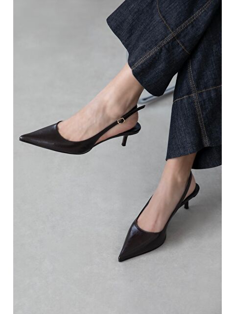 Straswans Marcela Kadın Topuklu Kırışık Deri Ayakkabı Kahve