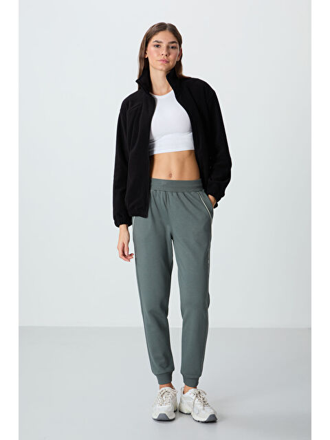 Tommylife Haki Kompakt Pamuklu Kalın Pürüzsüz Dokulu Standart Fit Kadın Eşofman Altı - 94660 - S000332334-18547