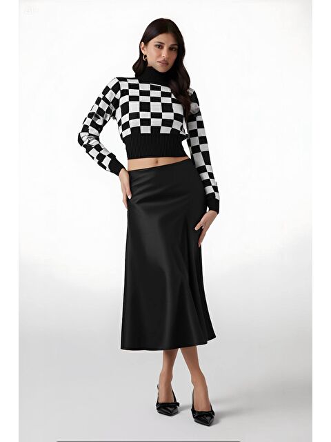 Hazelin Kadın Düz Siyah Saten Yüzeyli Midi Boy Etek HZL23S-BD1101471 - S000059141-14430