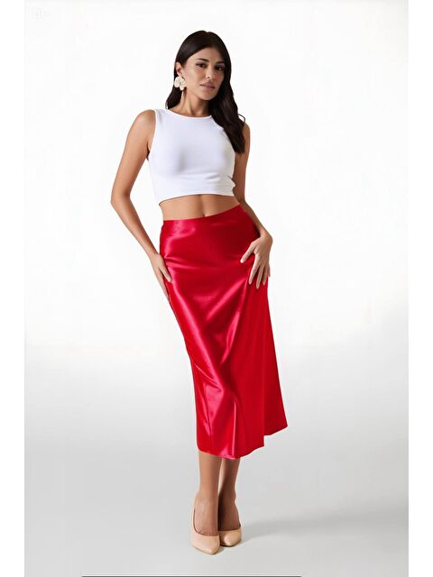 Hazelin Kadın Kırmızı Saten Yüzeyli Beli Lastikli Midi Boy Etek Hzl23S-BD1101471 - S000059141-20045