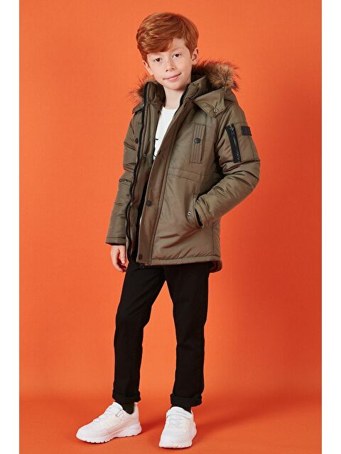 Lela Yakası Suni Kürklü Peluş Astarlı Kapüşonlu Dar Kesim Mont 6031050 - S000000712-18547