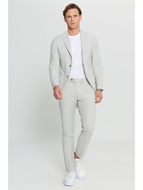 Altınyıldız Classics Erkek Gri-Beyaz Slim Fit Dar Kesim Kırlangıç Yaka Fleto Cepli Çizgili Esnek Takım Elbise