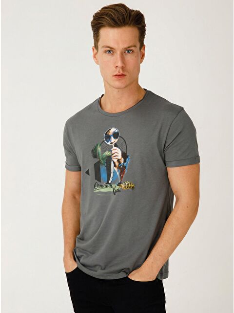 Biggdesign Nature Ormanın Kralı Erkek Tişört