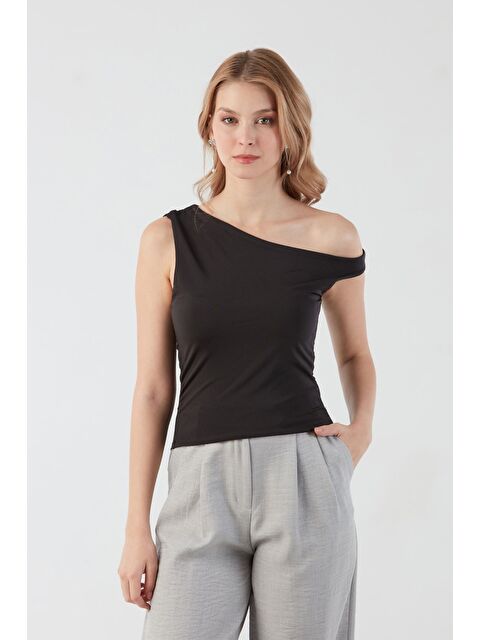 Fullamoda Yanları Drapeli Tek Kol Bluz - S000380610-19351