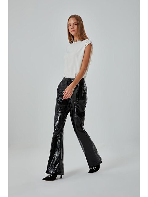 Mizalle Kraş Yırtmaç Detaylı Siyah Pantolon - S000050064-19351