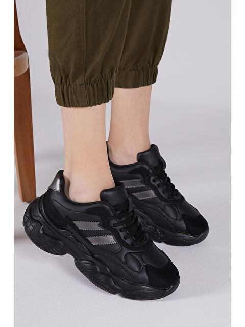 TONNY BLACK Kadın Siyah Rahat Kalıp Yüksek Taban Şeritli Spor Ayakkabı - S000053977-19351