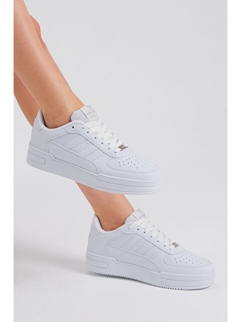 TONNY BLACK Unisex Beyaz Beyaz Yanı Çizgili Bağcıklı Rahat Kalıp Sneaker - S000051452-20063