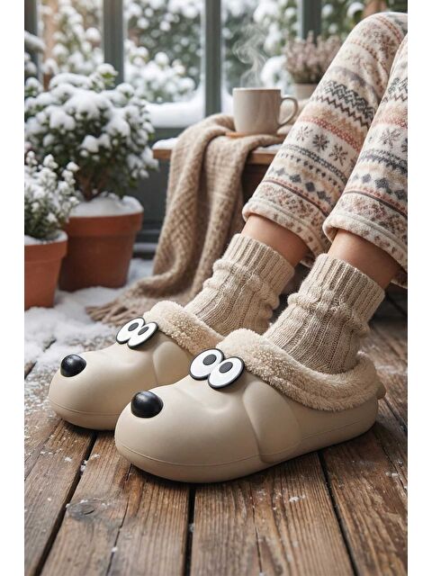 Gezer Kadın Kışlık Ev Bahçe ve Islak Zemine Uygun Eva İçi Pelüşlü Ev Botu