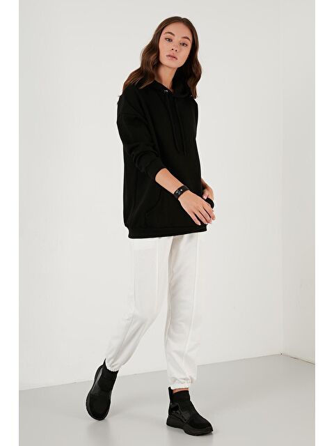 Lela Regular Fit Pamuklu Kapüşonlu Yaka Şardonlu Kışlık Sweat 5863854 - S000000180-19351