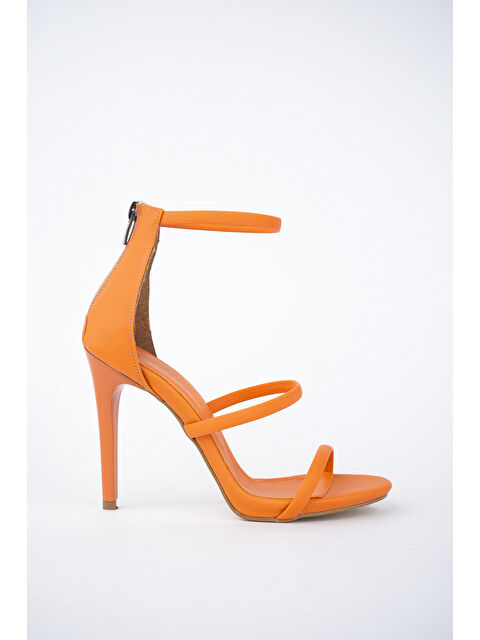 Muggo Nikita  Kadın Arkası Fermuarlı Saten Tarz Şık ve Rahat İnce Topuklu Ayakkabı - S000024272-20013