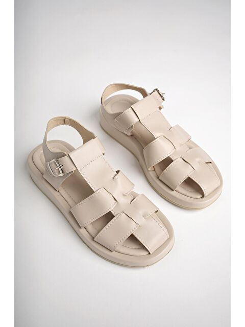 Muggo DOSSİ Dolgu Topuklu Bilekten Bağlamalı Tokalı Kadın Sandalet - S000215677-19928