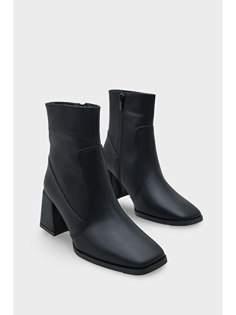 Capone Outfitters Küt Burunlu Yandan Fermuarlı Kadın Bot - S000096067-19351