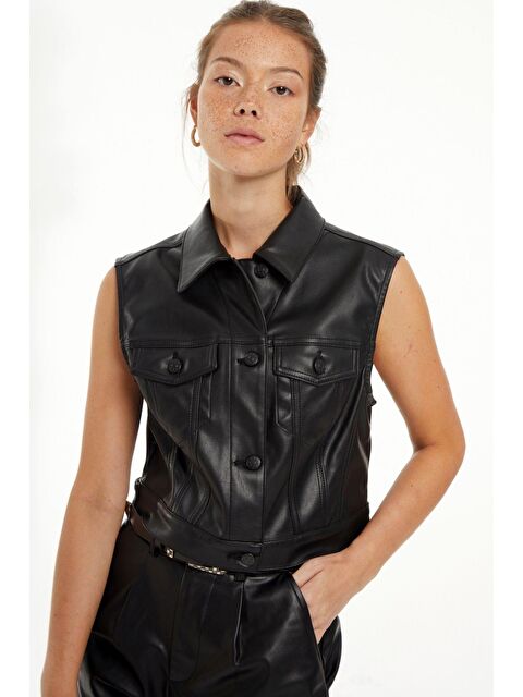 It's Basic Kadın Siyah Deri Renk Önü Düğmeli Şardonlu Suni Deri Yelek - S000161888-19351