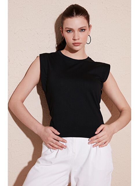 Lela % 100 Pamuklu Bisiklet Yaka Kolsuz Tişört - S000001316-19351