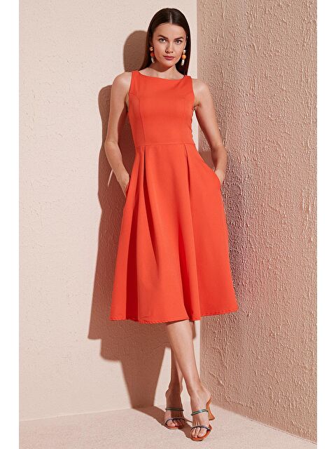 Lela Bisiklet Yaka Cepli Pileli Midi Kadın Elbise 6051963 - S000001454-20013