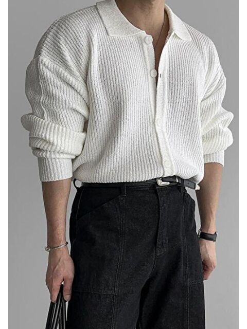 Tarz Cool Beyaz Düğme Detaylı Regular Fit Hırka - S000150021-20063