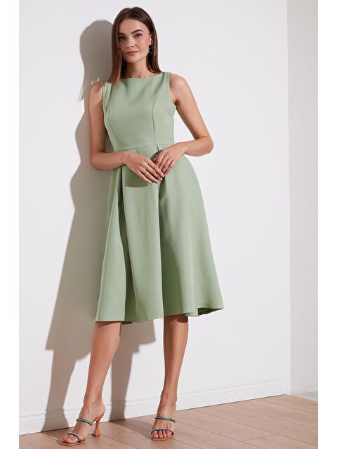 Lela Bisiklet Yaka Cepli Pileli Midi Elbise 6051963 - S000001454-18194