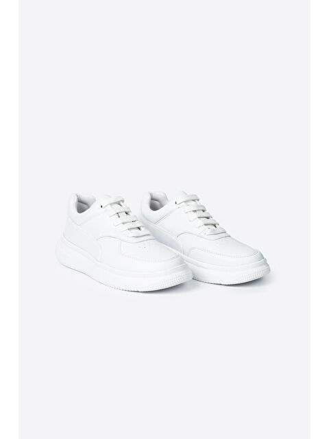 Letoon Yuvarlak Burunlu Bağcıklı Kadın Günlük Spor Ayakkabı