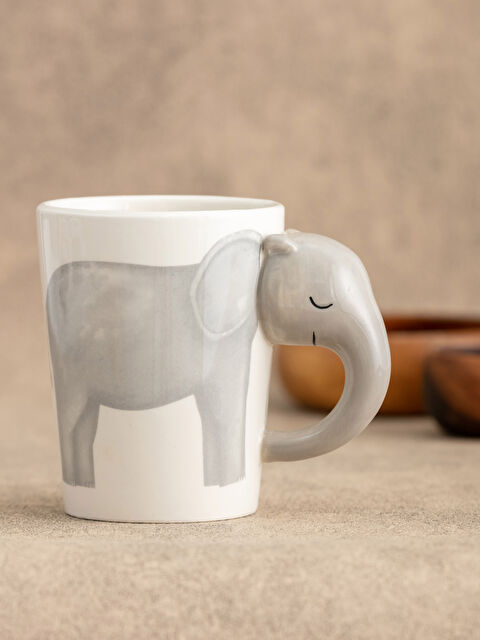 LCW HOME Fil Figürlü Seramik Kupa Bardak 13,5x9,5x9,6 cm