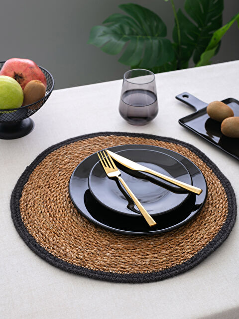 LCW HOME Yuvarlak Renk Bloklu Hasır Amerikan Servis 40x40 cm - S2EO10Z8-LQJ