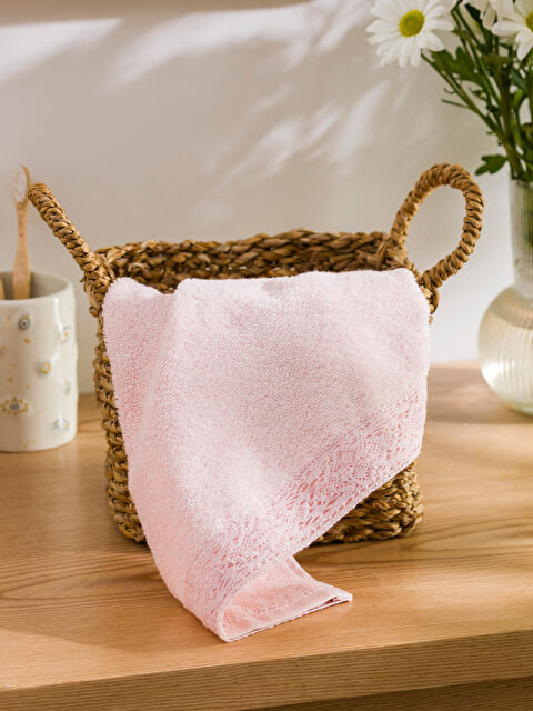 LCW HOME Lace Hand Towel 50x80 cm - S4CN54Z8-DRH