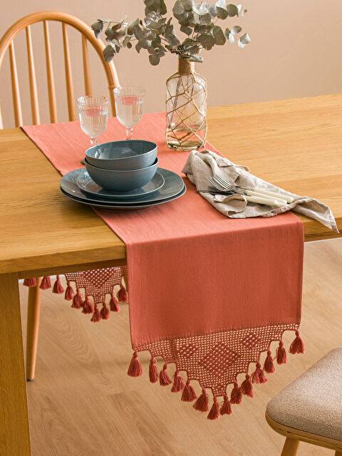 LCW HOME Dantel ve Püskül Detaylı Runner 45x150 cm