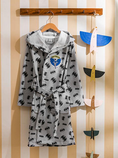 LCW HOME Batman Baskılı Erkek Çocuk Bornoz