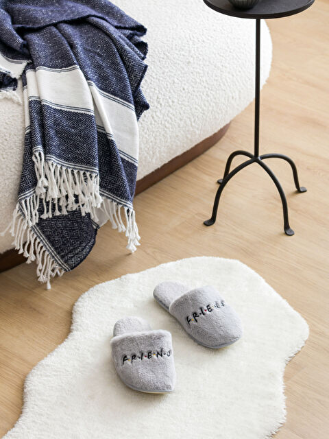 LCW HOME Friends Nakışlı Kadın Ev Terliği - S4GY36Z8-S32