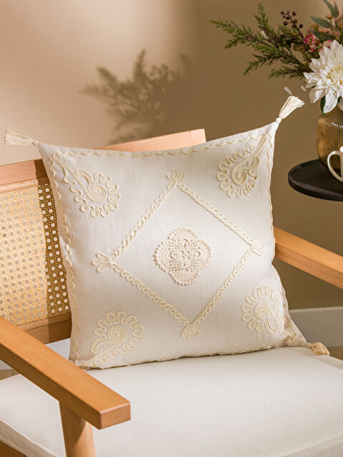 LCW HOME Embroidered Cushion Cover 45x45 cm