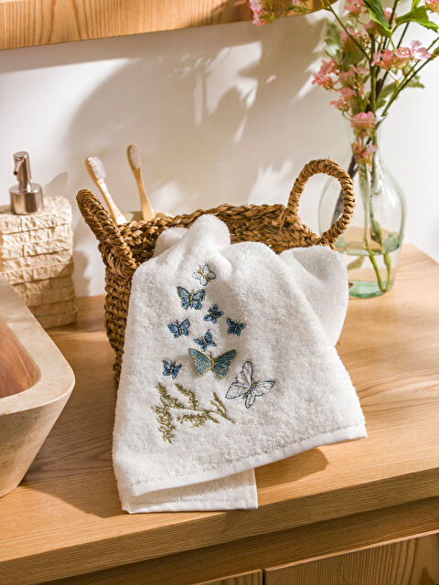 LCW HOME Nakışlı Pamuklu Yüz Havlusu 50x80 cm - S5BC89Z8-EEW