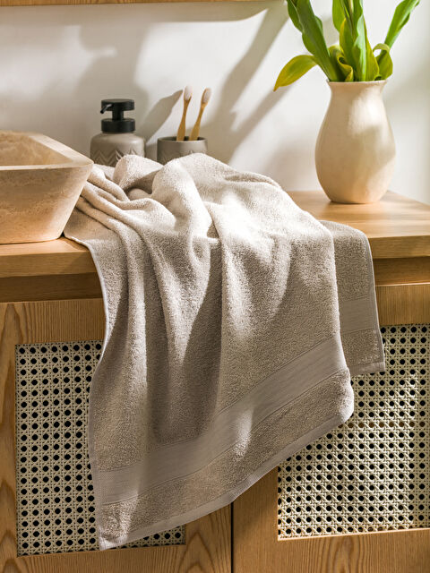 LCW HOME Pamuklu Banyo Havlusu 70x140 cm - S5BG69Z8-CTK