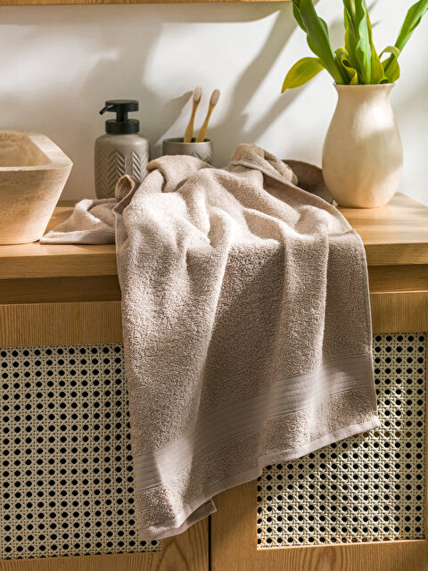 LCW HOME Pamuklu Banyo Havlusu 70x140 cm - S5BG69Z8-DEC